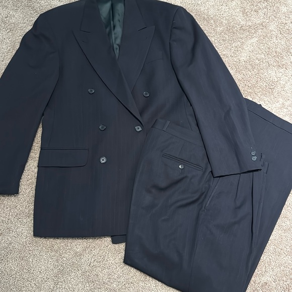 Suit - Picture 1 of 7